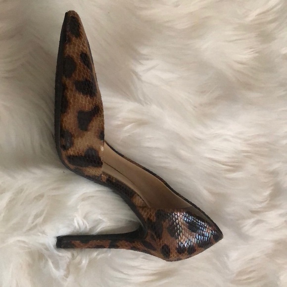 Jessica Simpson - Picture 2 of 3